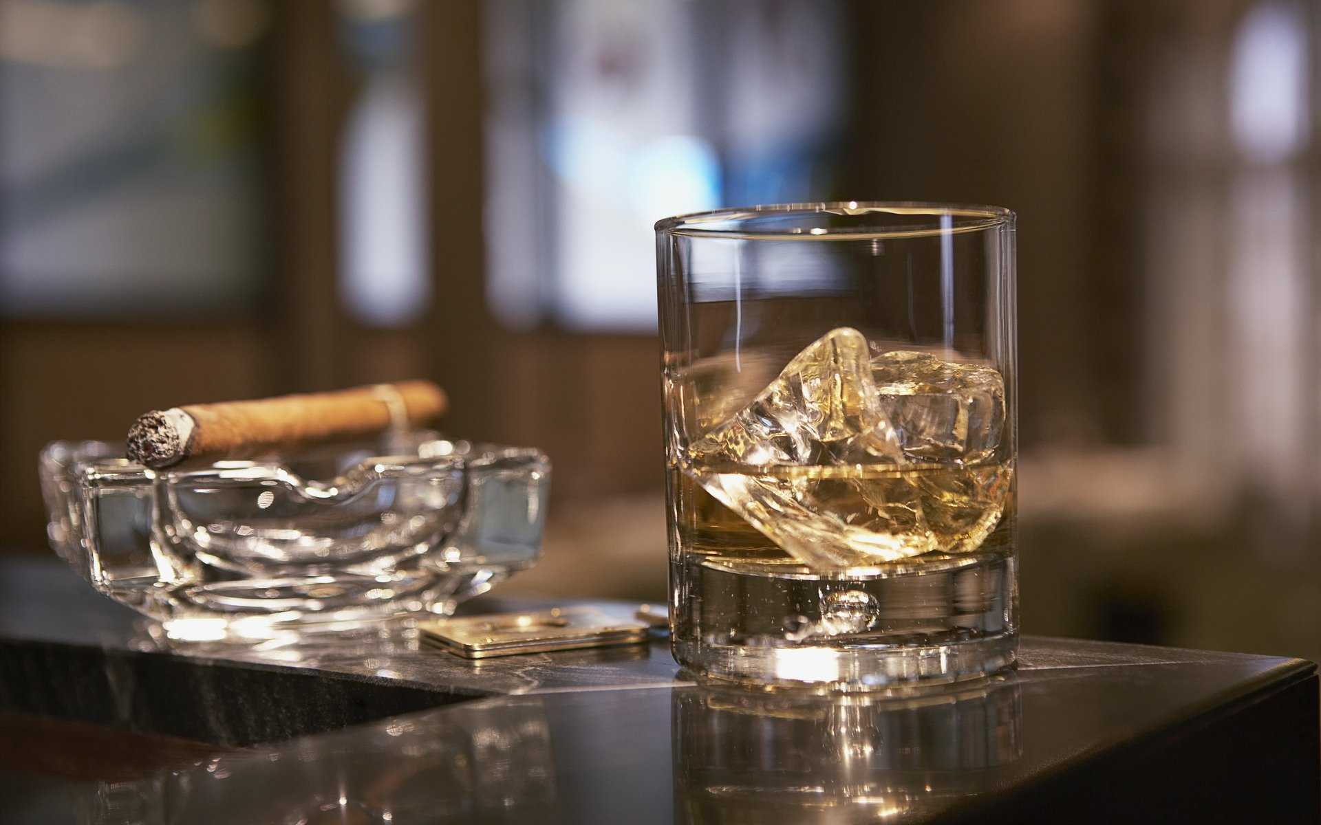 Как правильно пить и закусывать виски – советы сомелье и шотландцев