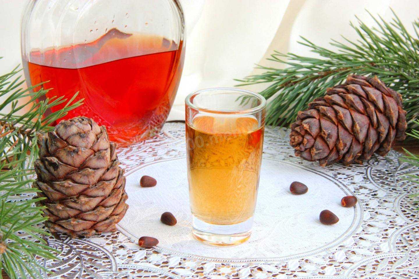 Настойка на кедровых орешках: рецепты на водке и на спирту