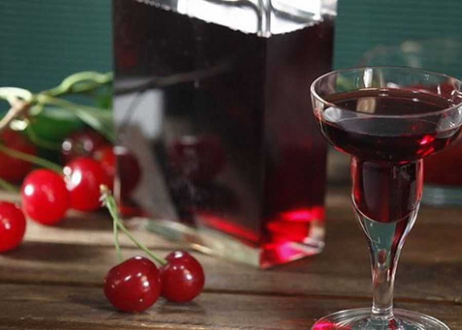 Наливка и ликер из винограда: 7 рецептов в домашних условиях